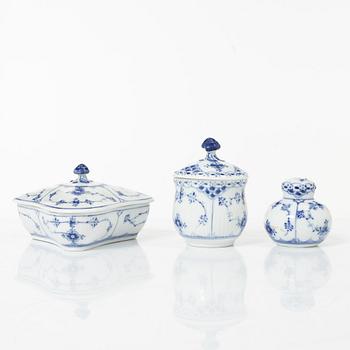 Royal Copenhagen, dinner and coffee service, 81 pcs, Blue Fluted, Full and Half Lace.