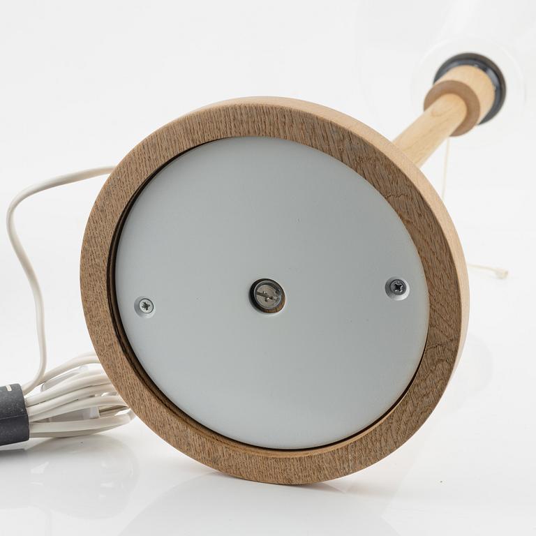 Uno & Östen Kristiansson, an oak table light, Luxus, Vittsjö.