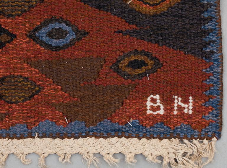 CARPET. "Tånga brun original". Tapestry weave. 259,5 x 188 cm. Signed AB MMF BN.