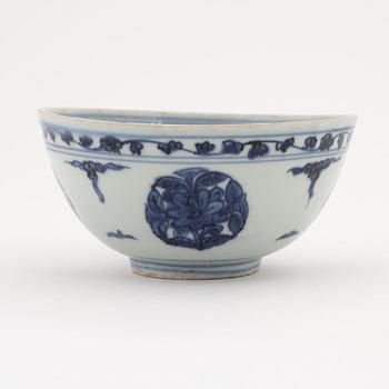 A blue and white bowl, Ming dynasty (1368-1644).