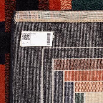 A rug, Missoni, machine woven, ca 201 x 120 cm.