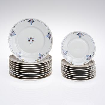 MATSERVIS, ca 64 delar, porslin, Weimar, Tyskland tidigt 1900-tal.