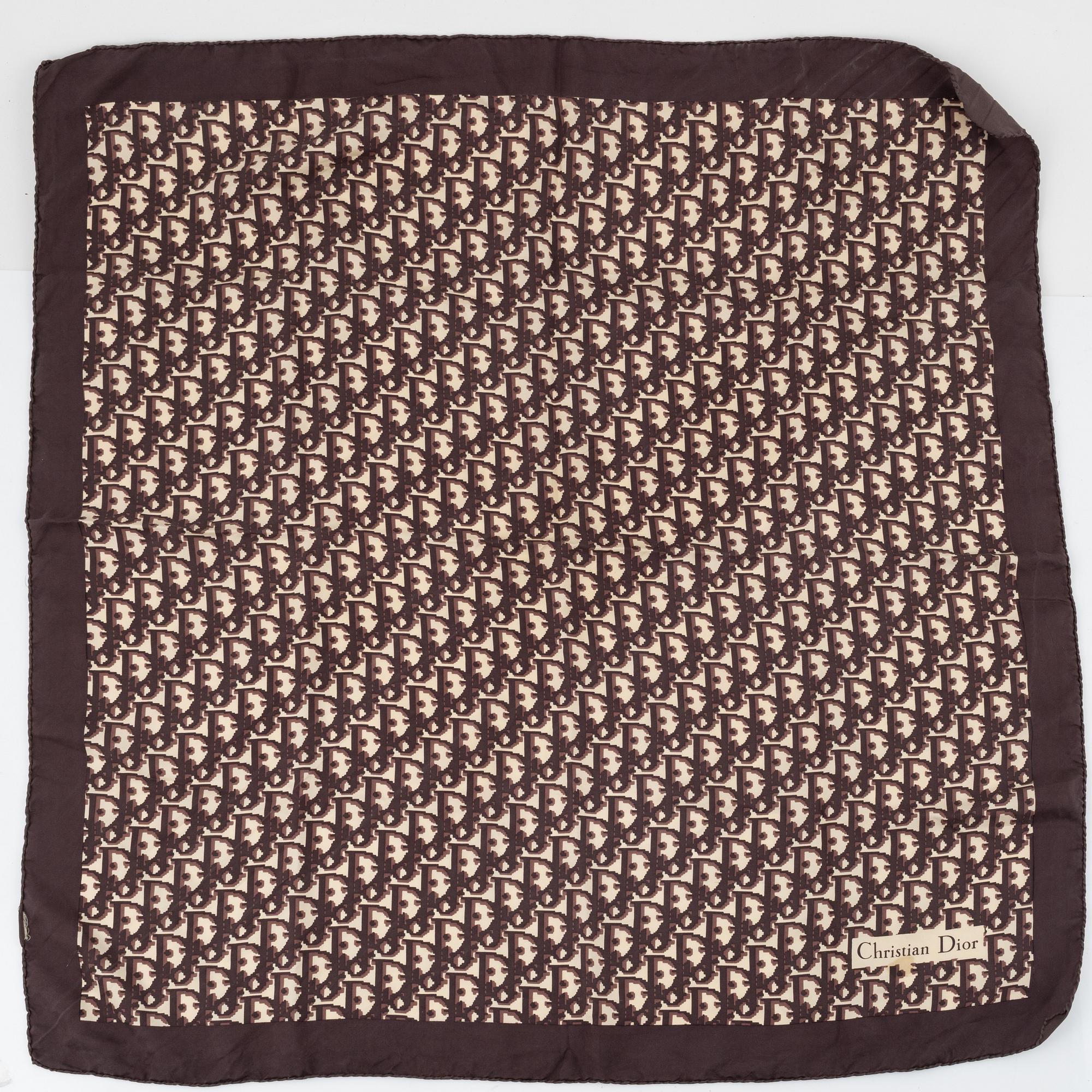 Christian Dior, clutch, portmonnä, nyckelhållare och scarf.