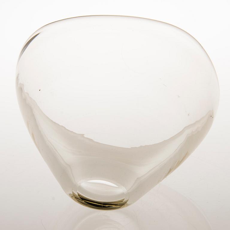 Gunnel Nyman, A glass bowl for Riihimäen Lasi Oy, 1938.