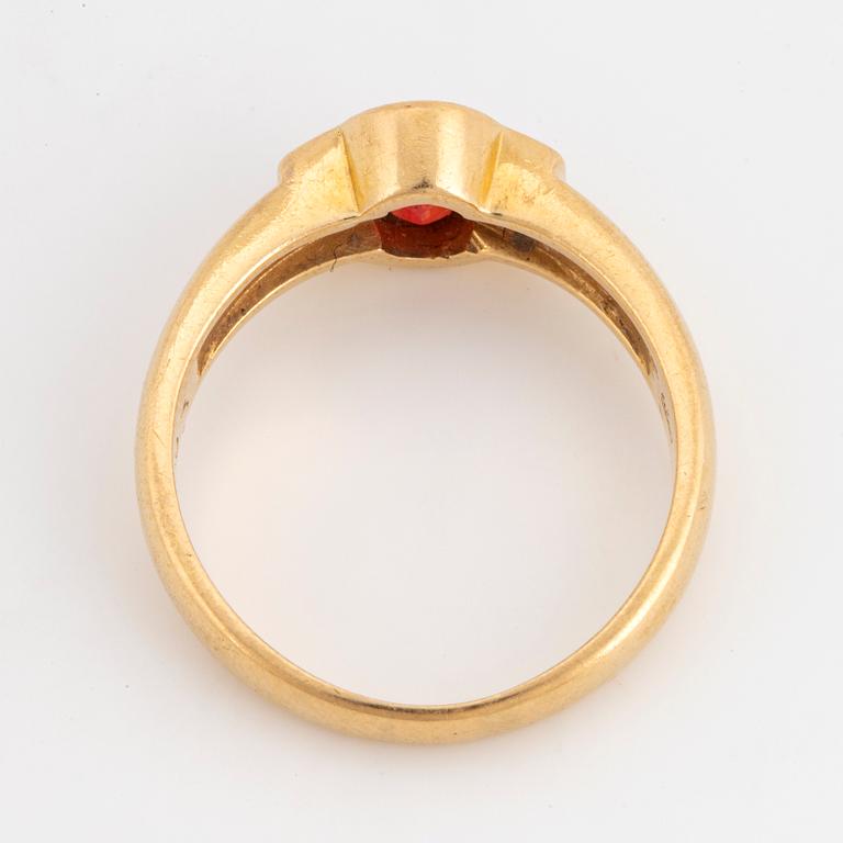 RING, 18K guld.