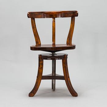 Kontorsstol, omkring 1900.