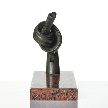 Carl Fredrik Reuterswärd, "Non-Violence".