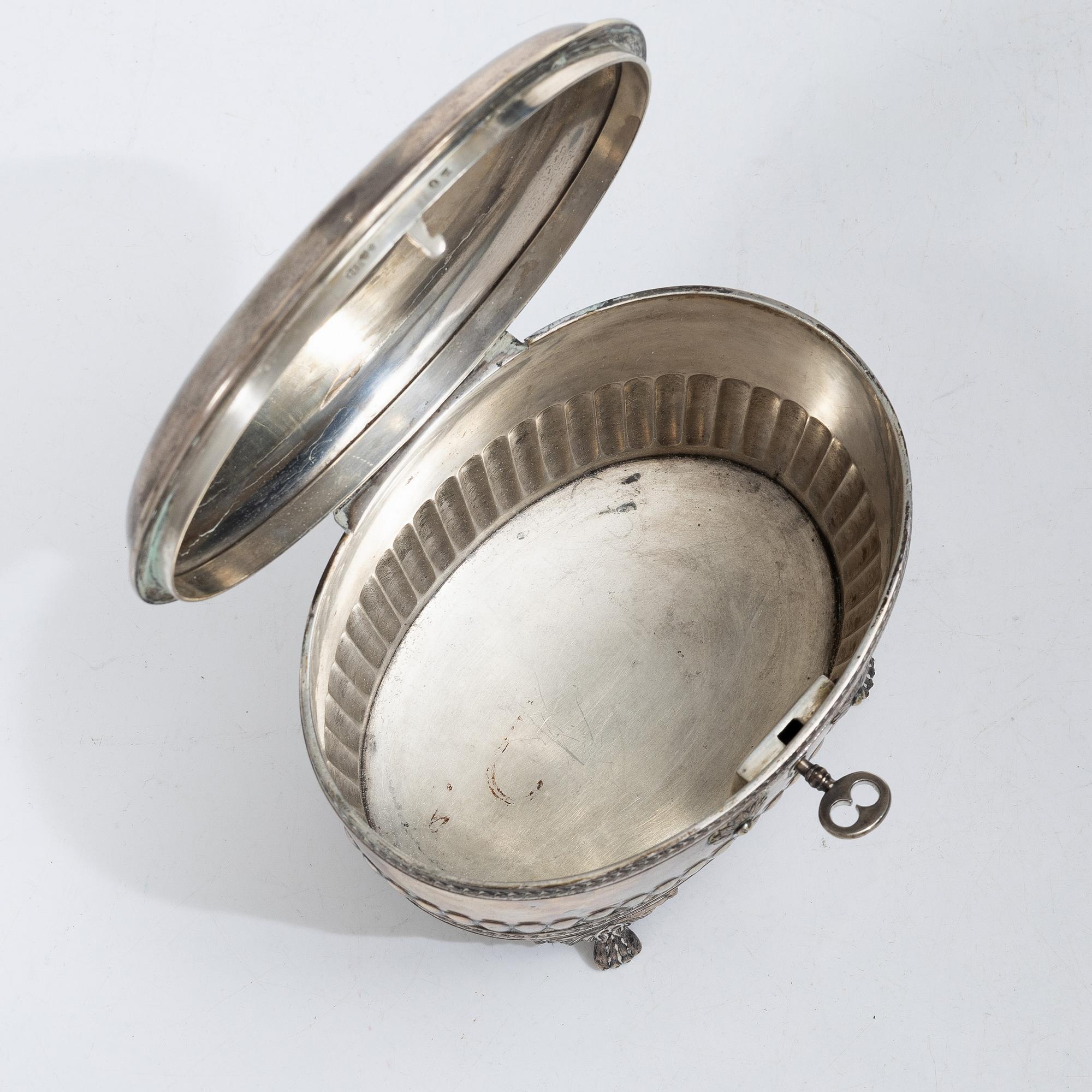 Sockerskrin, silver, gustaviansk stil, CG Hallberg, 1922.
