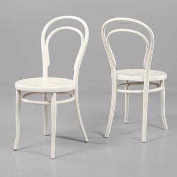 STOLAR, 2 st snarlika, Thonet, 1900-talets första hälft.