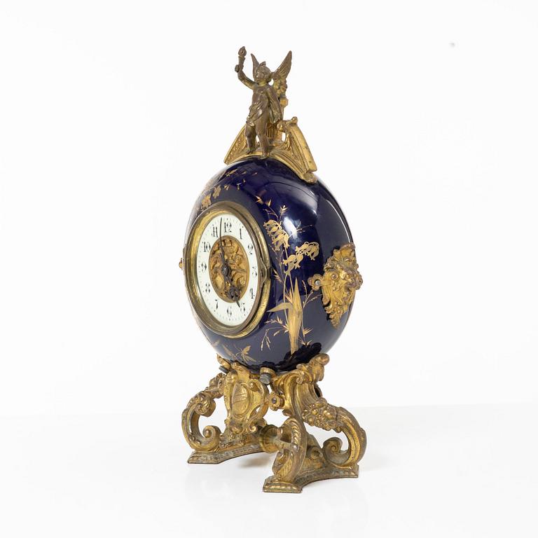 Table pendulum clock, Farcot Breveté, France, late 19th century.