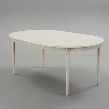 MATGRUPP, 5 delar + 2 iläggsskivor, gustaviansk stil, 1900-tal.