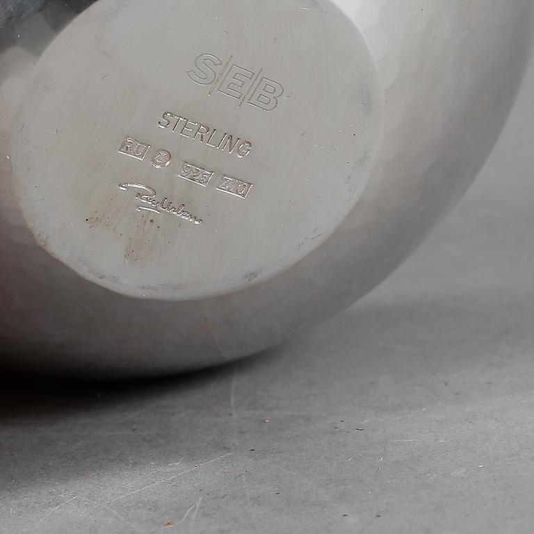 SKÅL, sterling silver, Rey Urban, Stockholm, 1998. Vikt 337 gram.