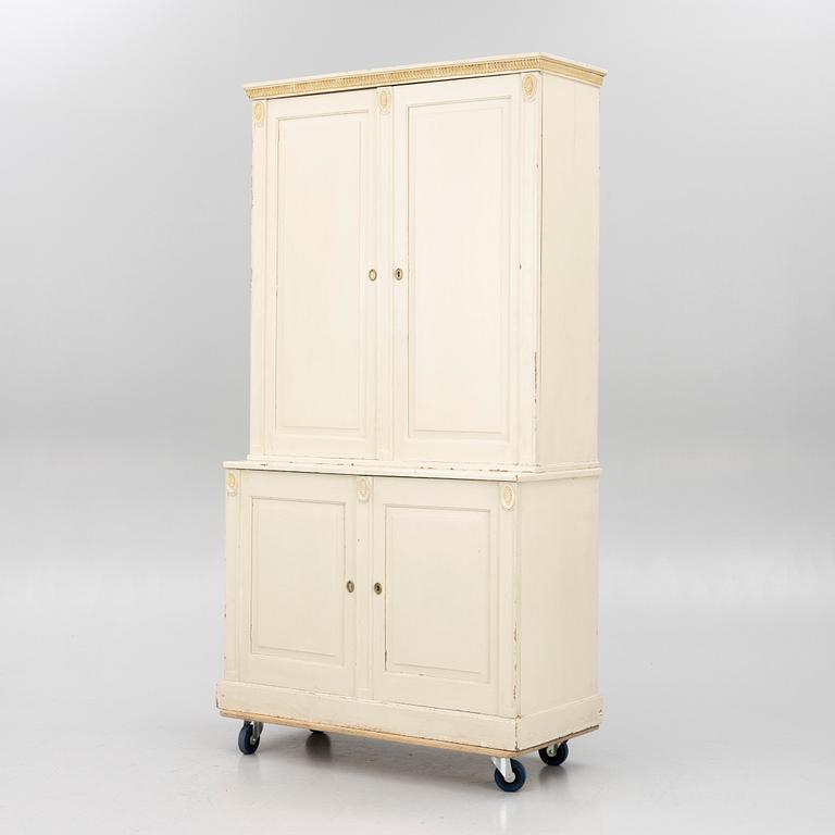 Skåp, 1800-talets början.