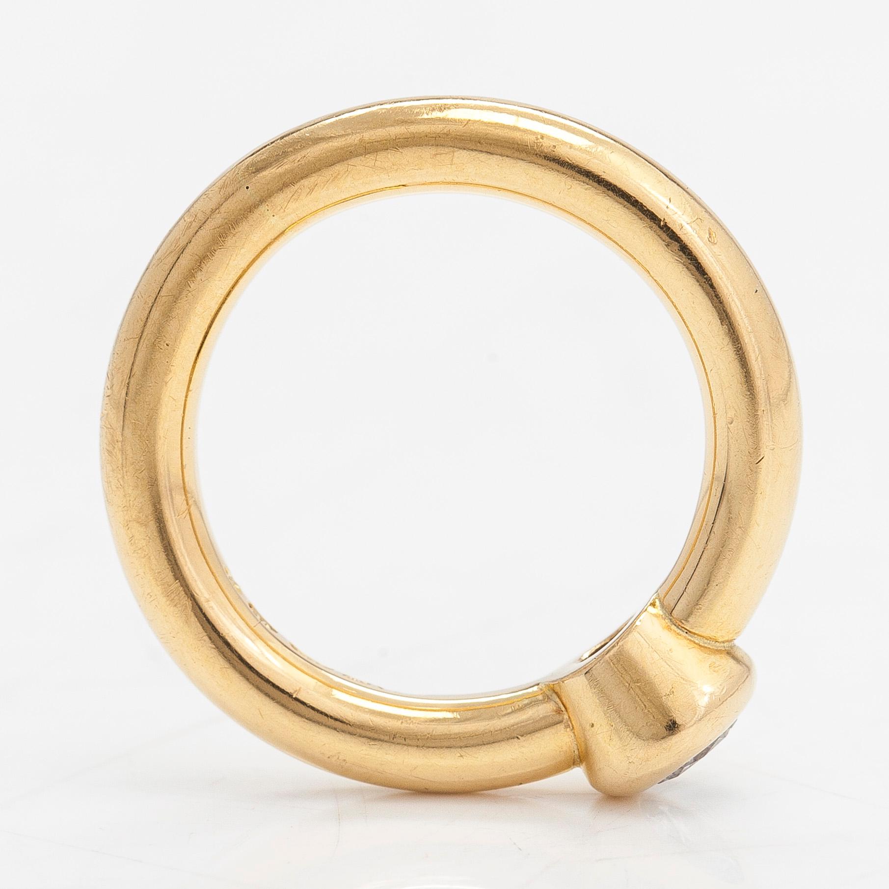 Torbjörn Tillander, ring, 18K guld med en briljantslipad diamant ca 0.25 ct. Helsingfors 1998.