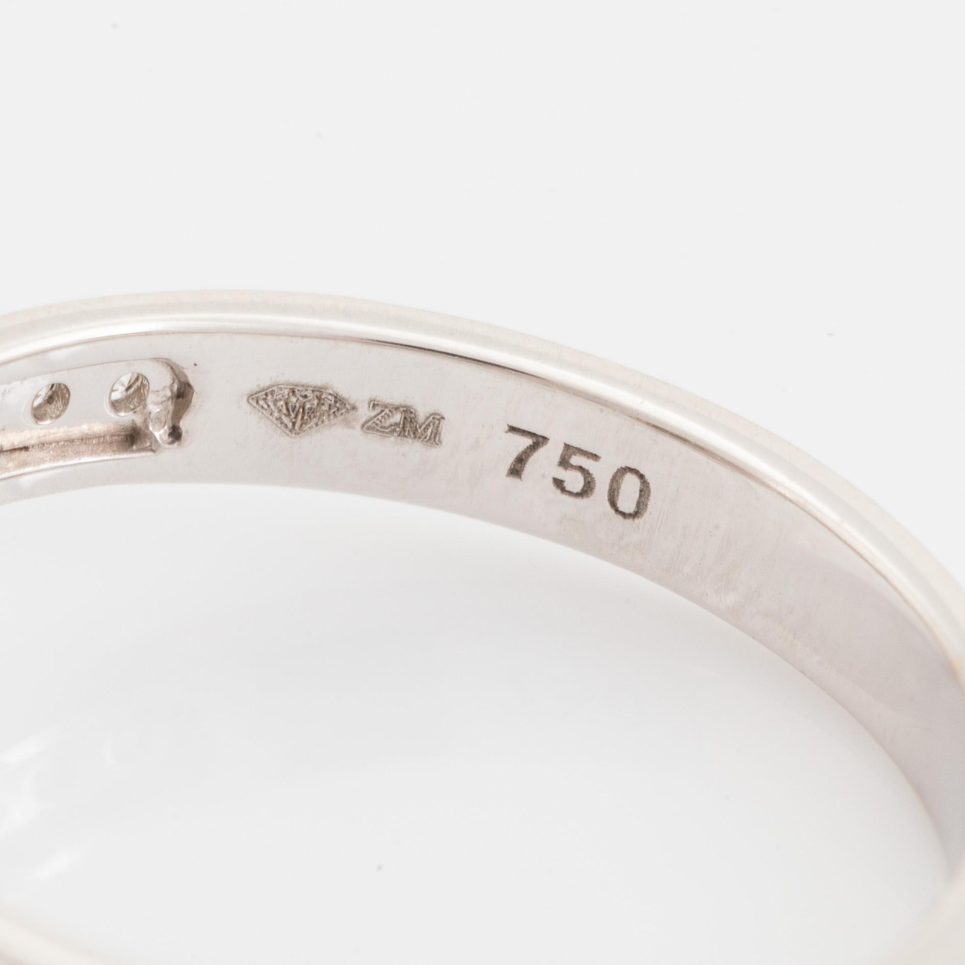 Brilliant cut diamond ring.