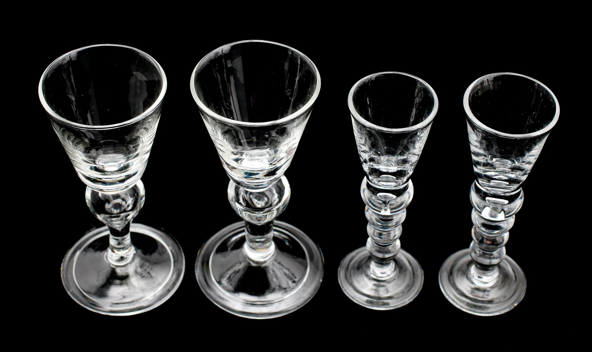 VINGLAS, 8 st samt SNAPSGLAS, 12 st, Reijmyre, 1900-talets andra hälft.