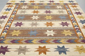 Märta Måås-Fjetterström, a carpet, "Höstmattan", flat weave, ca 287,5-293,5 x 237,5-240 cm, signed AB MMF.
