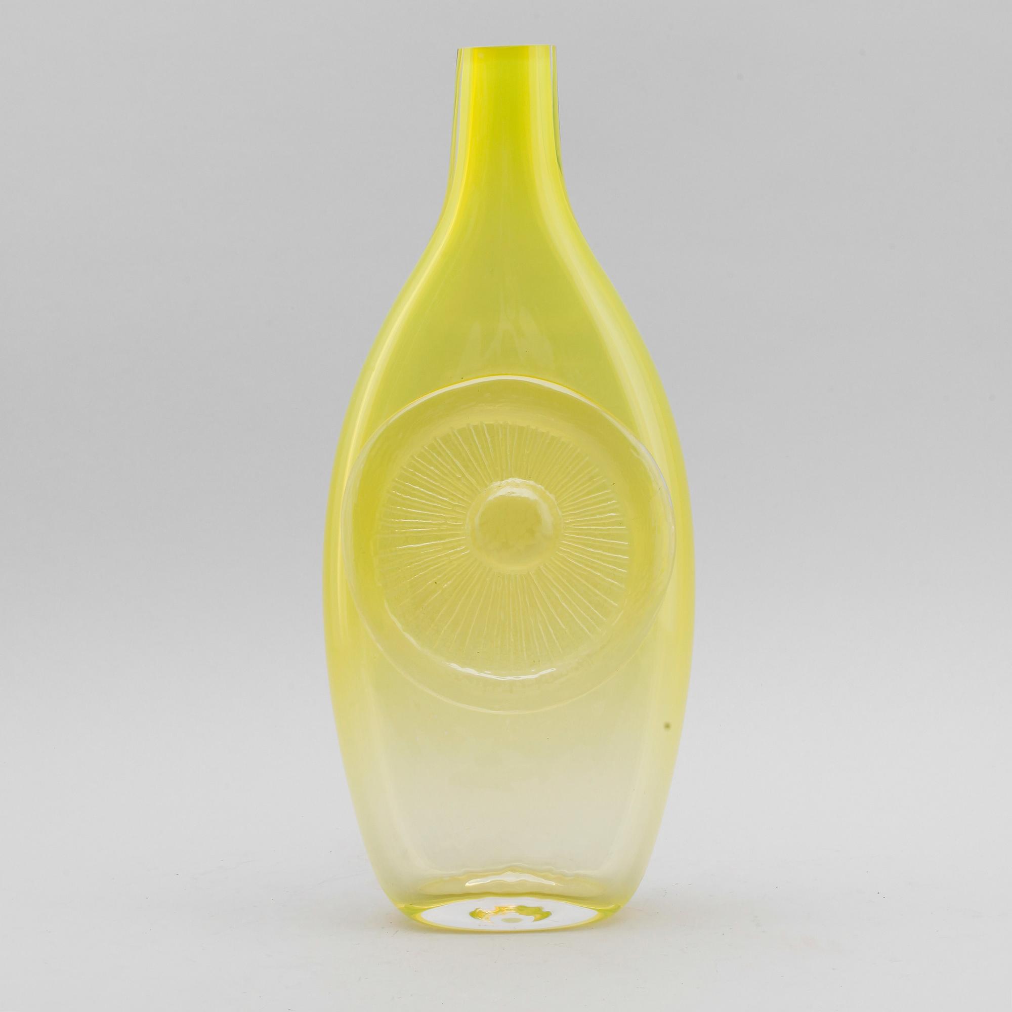 VAS, glas, "Yellow Sun", Morgan Persson, Målerås, 2013.
