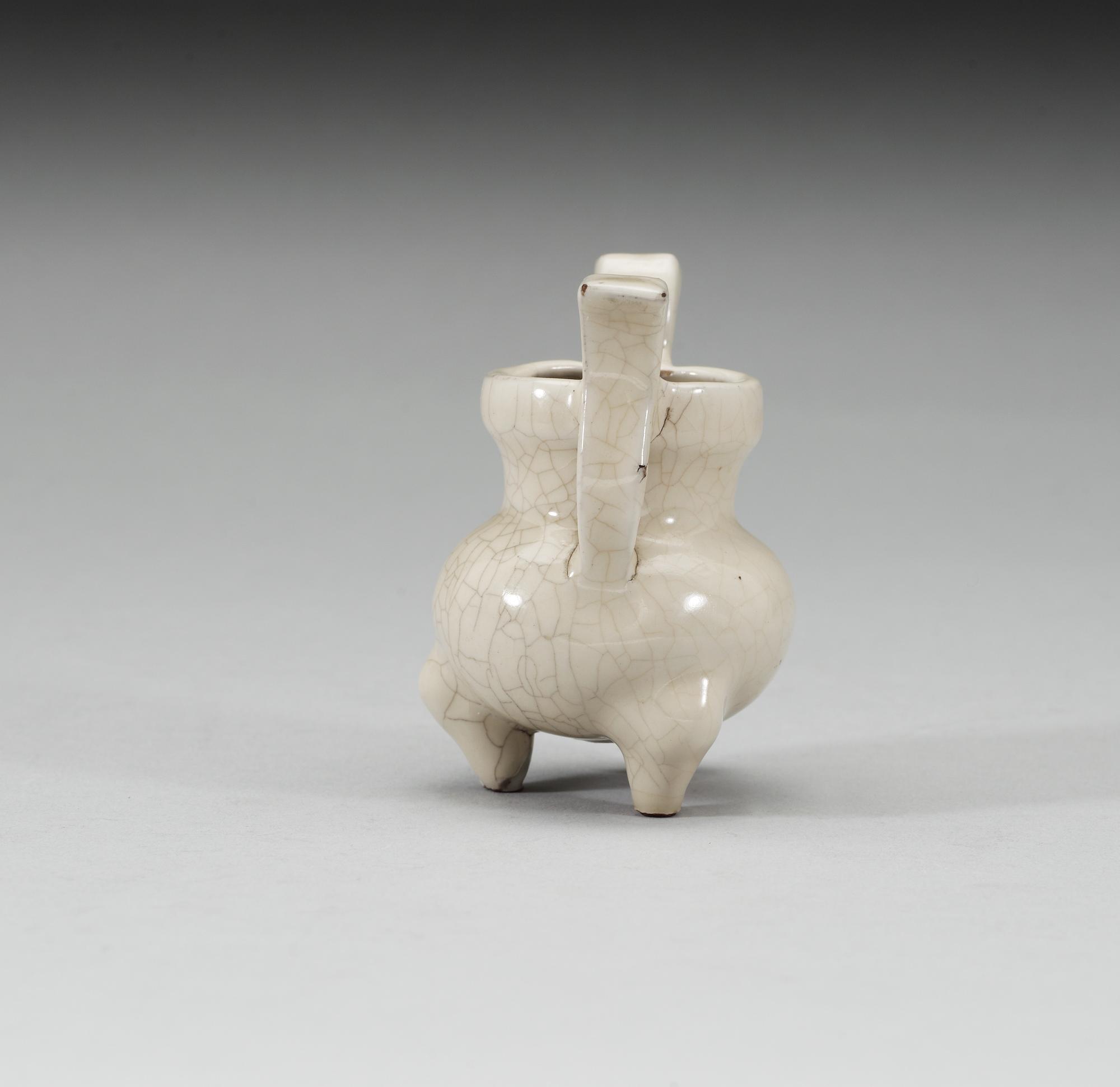A Ge-glazed tripod censer, Qing dynasty, 17th Century.