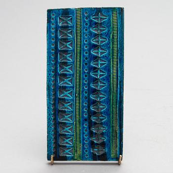 Aldo Londi, a 'Rimini Blu' jewellery box and two vases, Bitossi, Montelupo Fiorentino, Italy late 1950s/early 1960s.