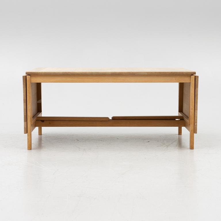 Søren Holst, coffee table, model 5394, Fredericia Stolefabrik, Denmark, 1960s.