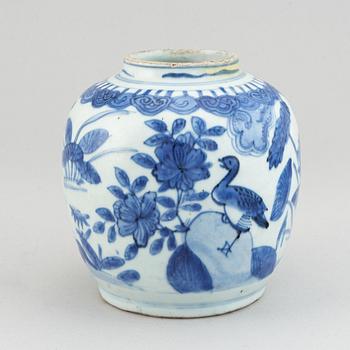 A blue and white jar, Ming dynasty, Wanli (1572-1620).