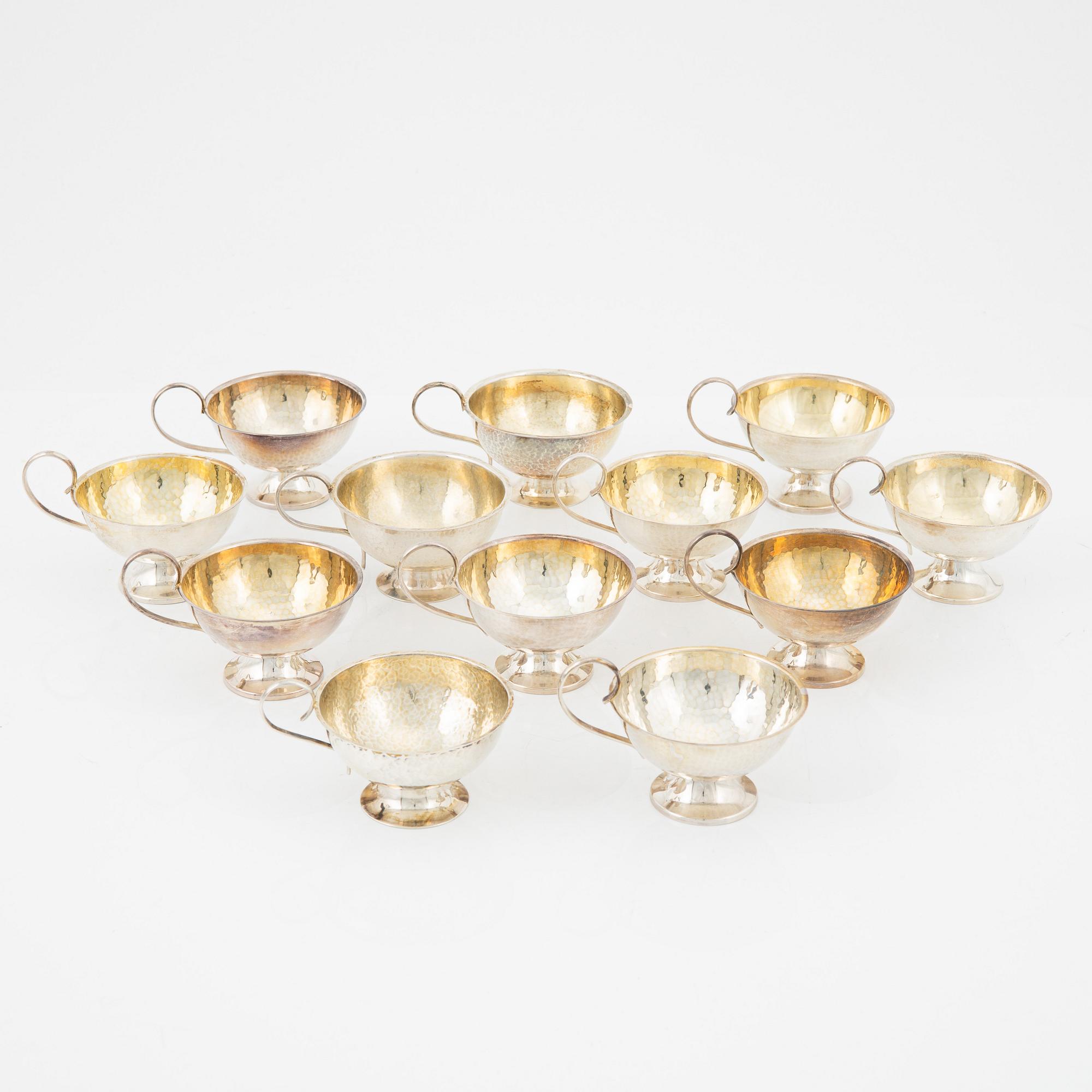 Punschmuggar, 12 st, silver, bl.a. Ceson Guldvaru AB, Göteborg, 1952.