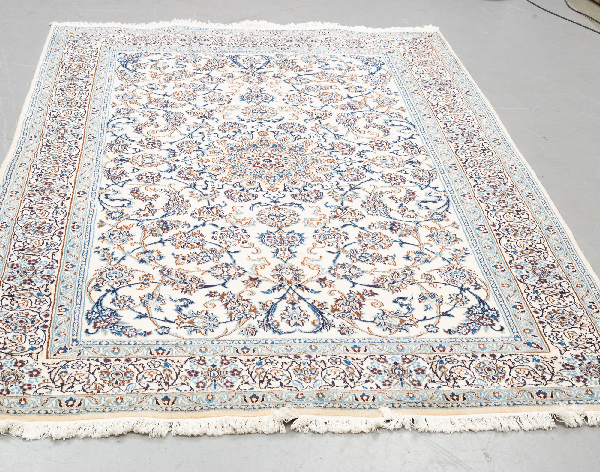 Carpet, Nain, ca 300 x 196 cm.