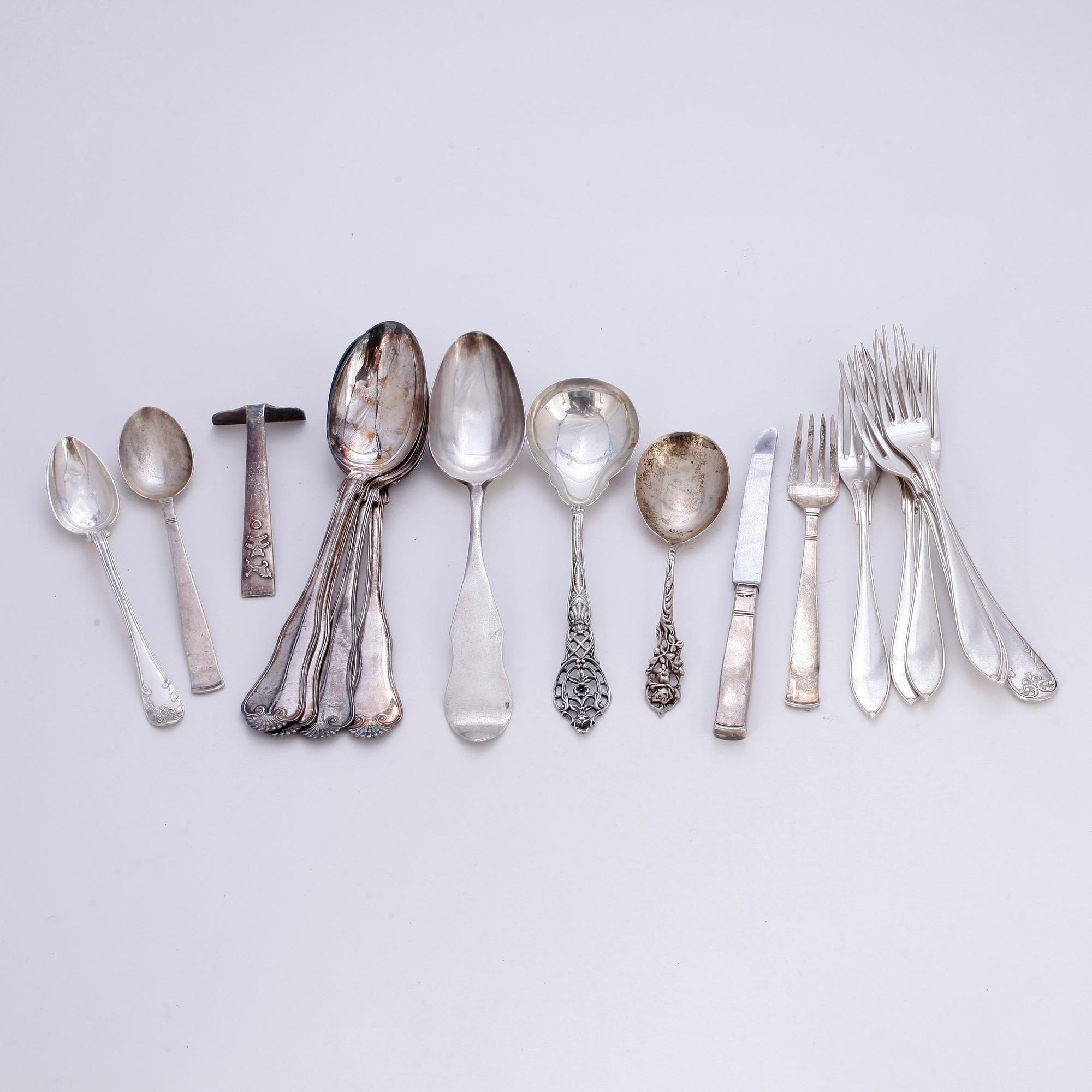 PARTI BESTICKSERVISDELAR, tot vikt 670 gram,
