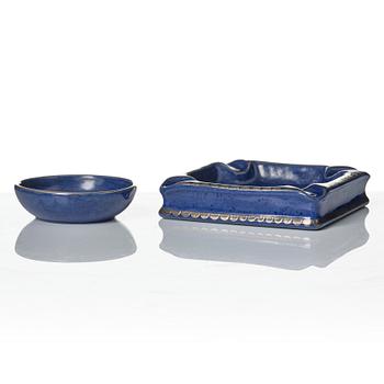 Wilhelm Kåge, a set of two Argenta stoneware vases, two dishes and a bowl with lid, Gustavsberg 1930s-50s.