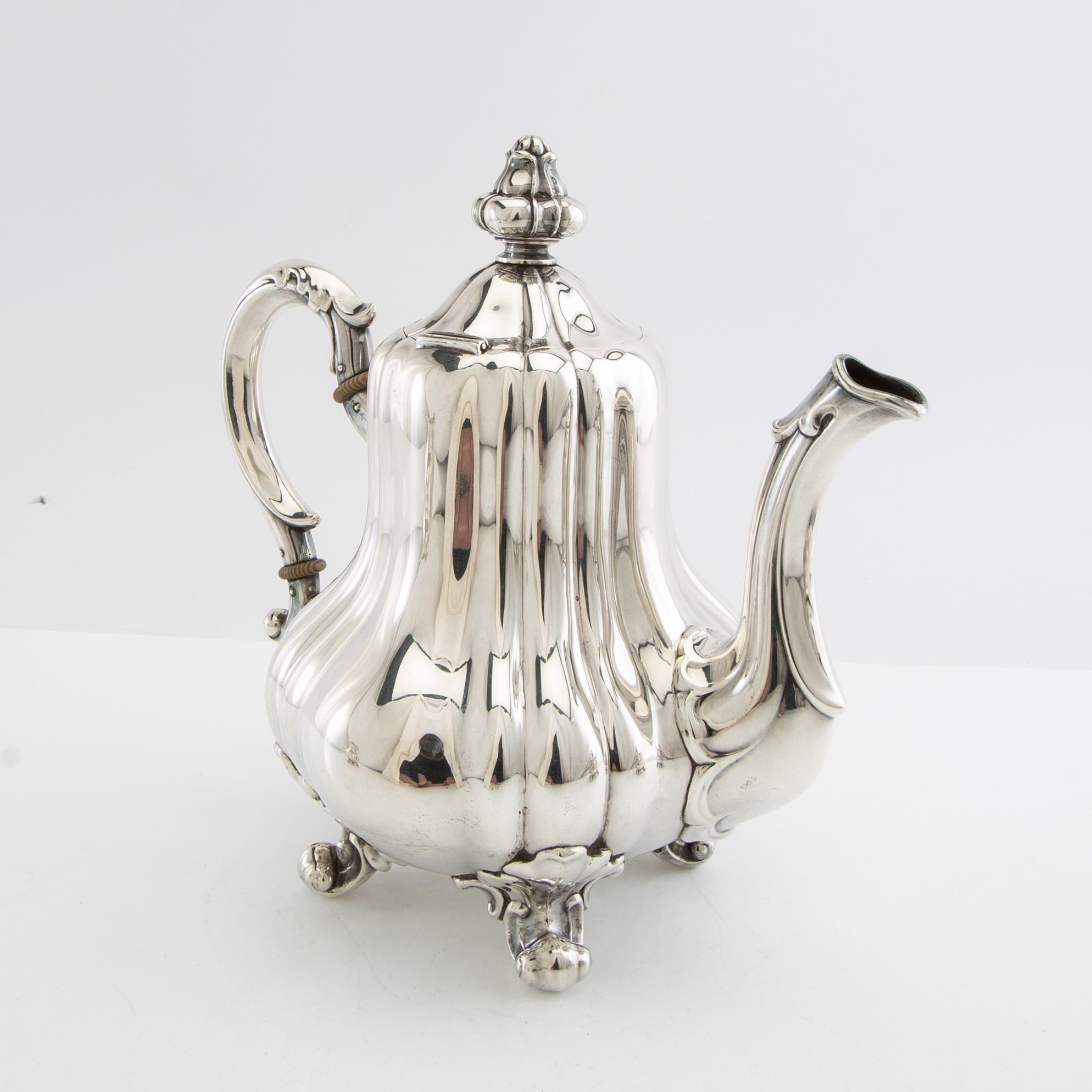 Gustaf Fredrik Hallengren Tea Service 3 dlr Rococo style silver Malmö 1934.