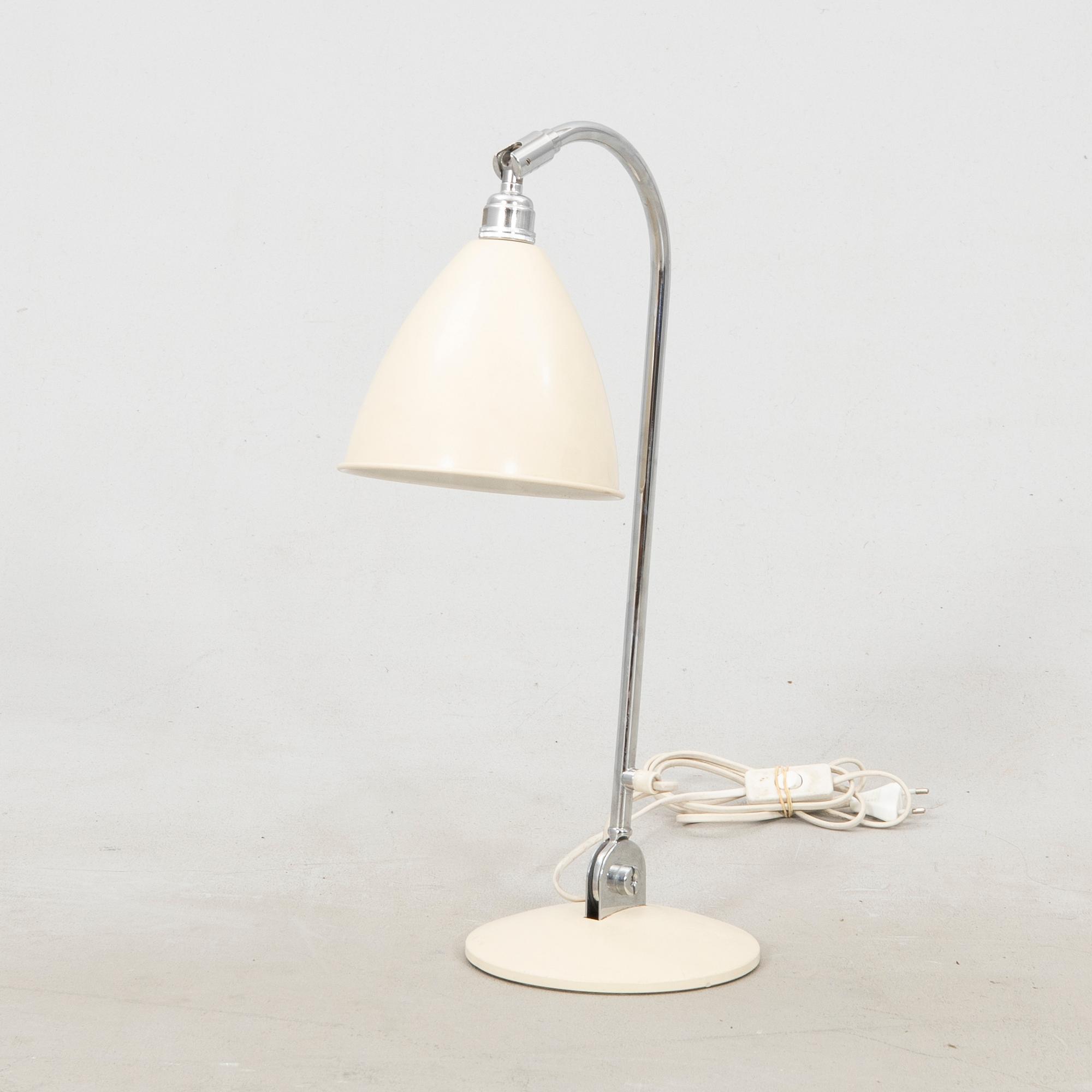 Robert Dudley bordslampa "Bestlite" för Gubi sent 1900-tal.
