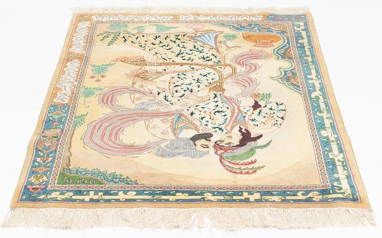 A Tabriz rug, ca 145 x 100 cm.