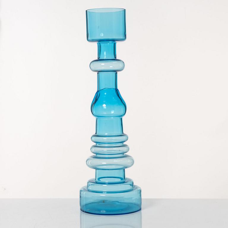 Oivo Toikka, a 'Lighthouse' glass vase, Nuutajärvi, Notsjö, Finland.