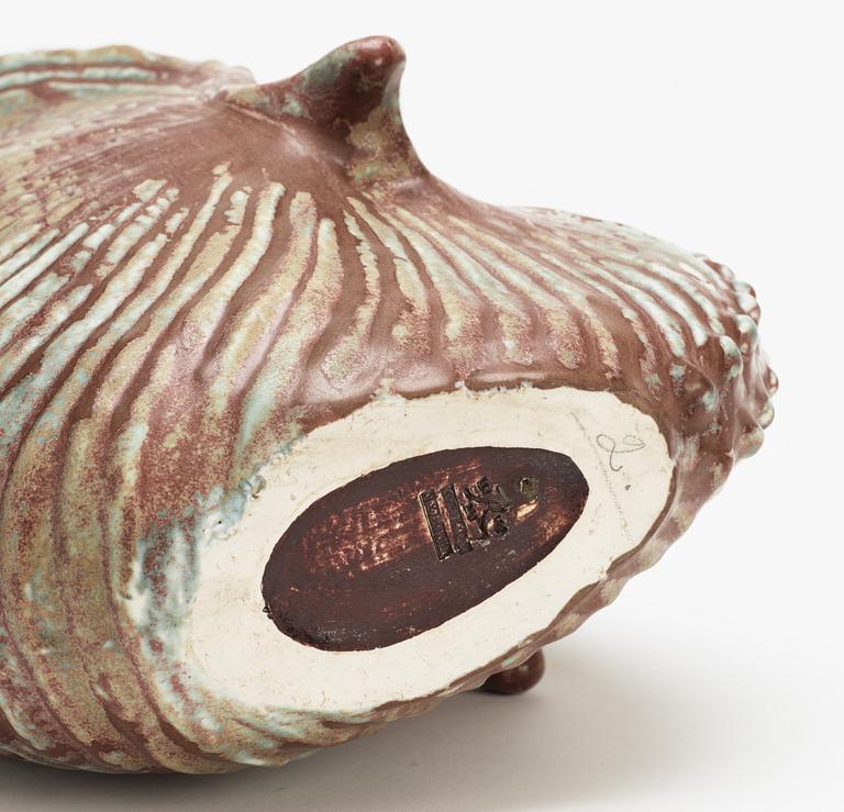 A Gunnar Nylund stoneware sculpture of a seashell, Rörstrand.