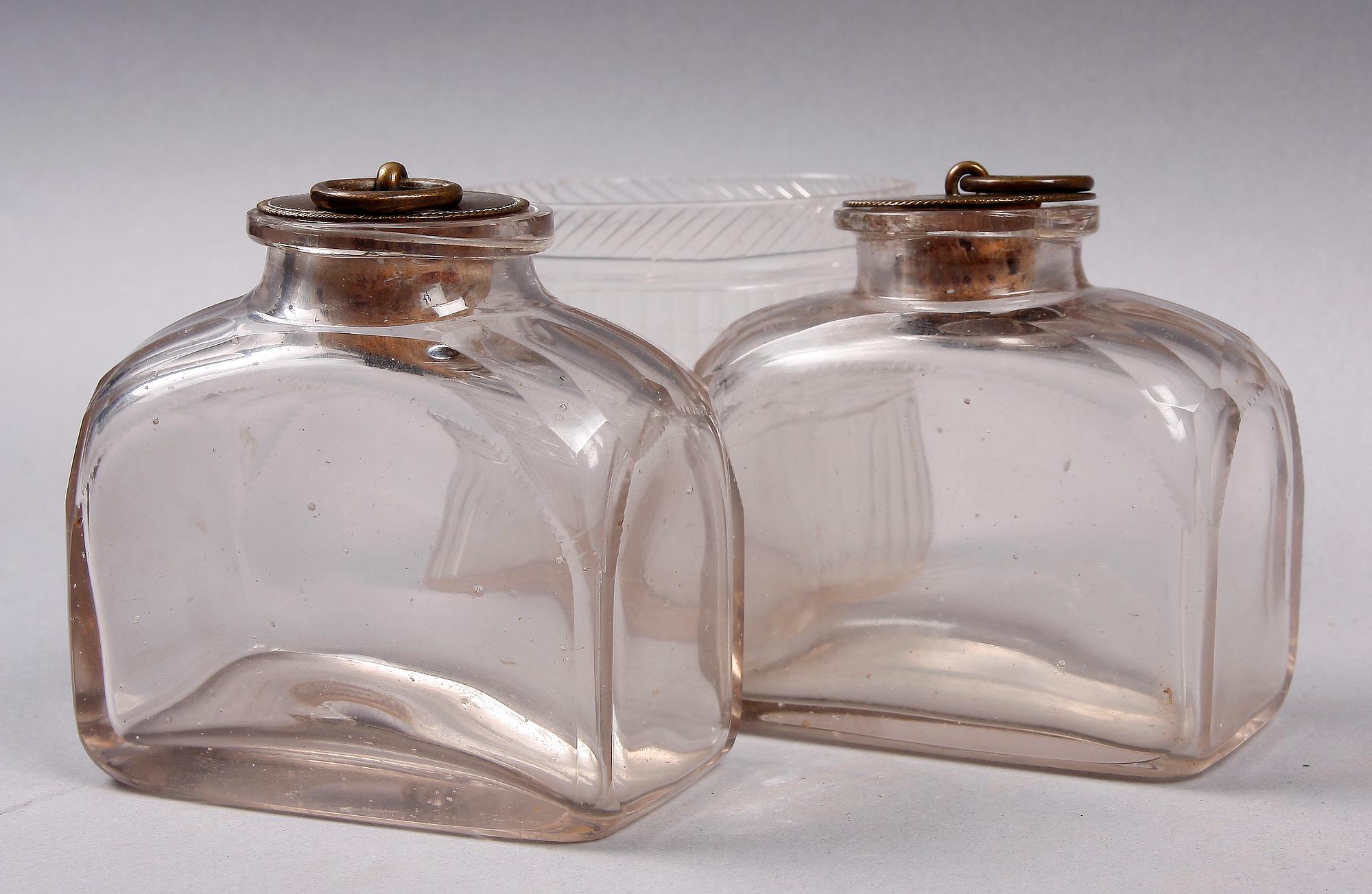 SKRIN MED GLASPLUNTOR, Karl Johan, 1800-talets första hälft.