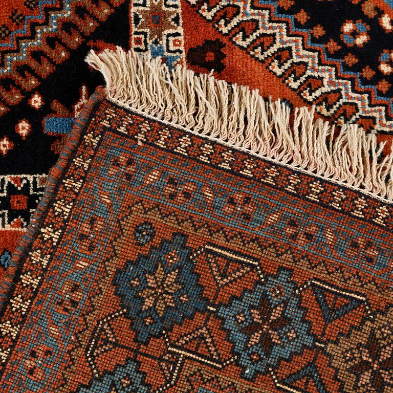 A Yalameh rug, 257 x 163 cm.