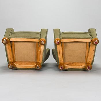 Märta Blomstedt, A pair of  'Aulanko-model' armchairs. Designed in 1939.