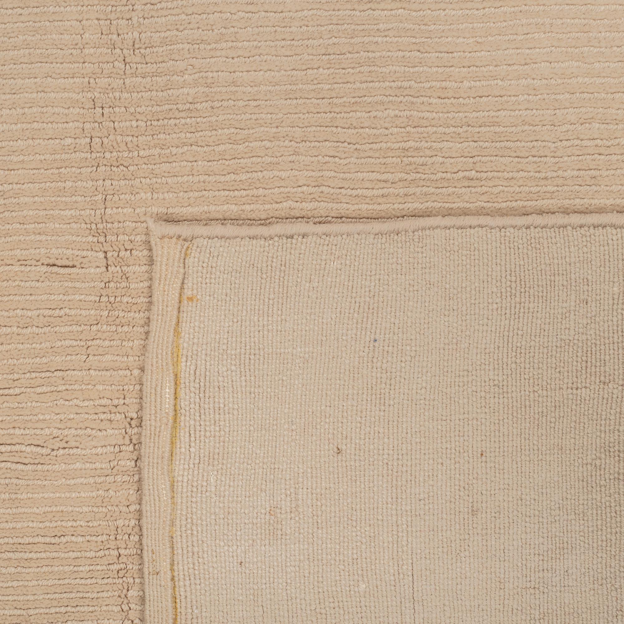 A CARPET, loomed, India, ca 275 x 200 cm.