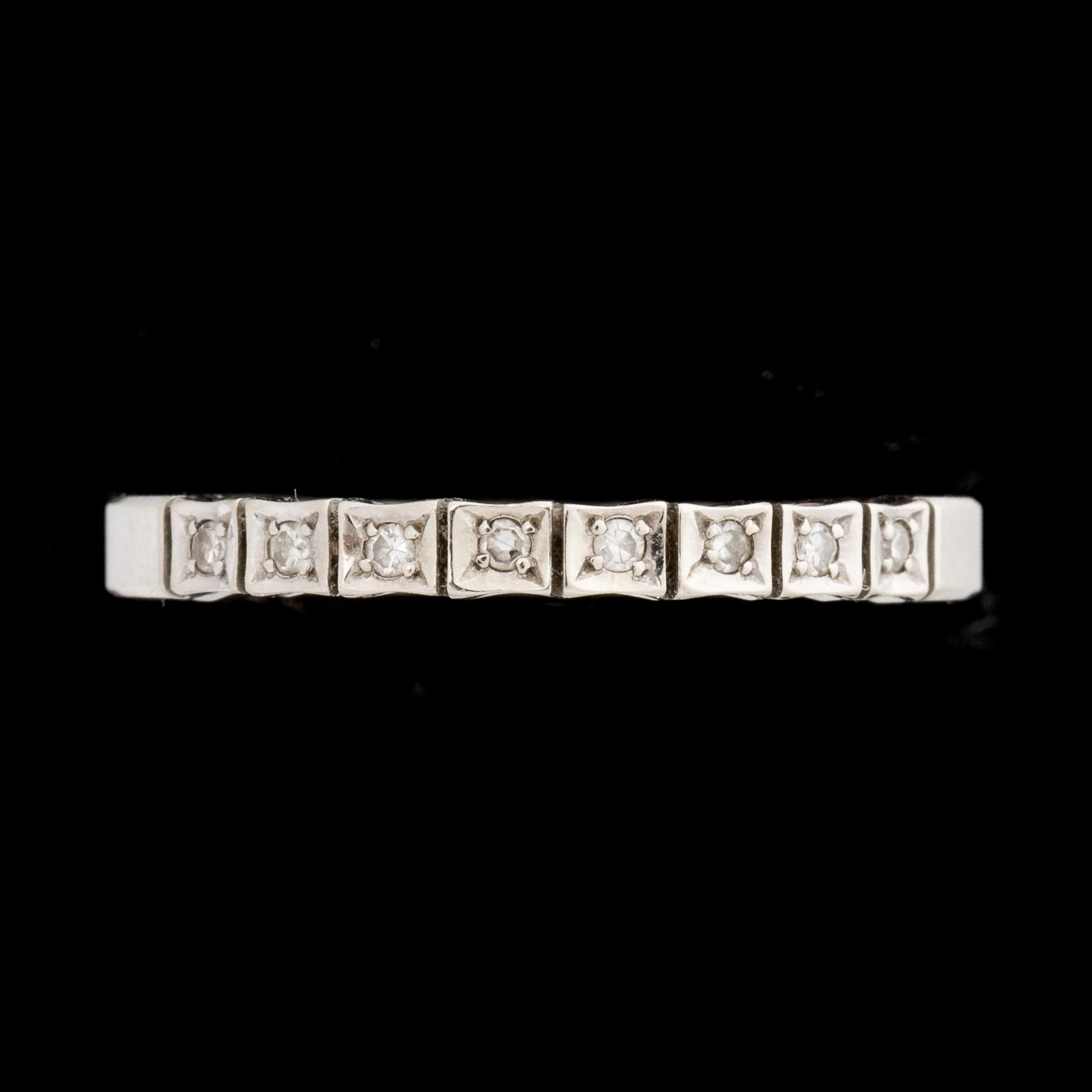 RING, 0,08 ct. 18 K. Vikt ca 4,1g.