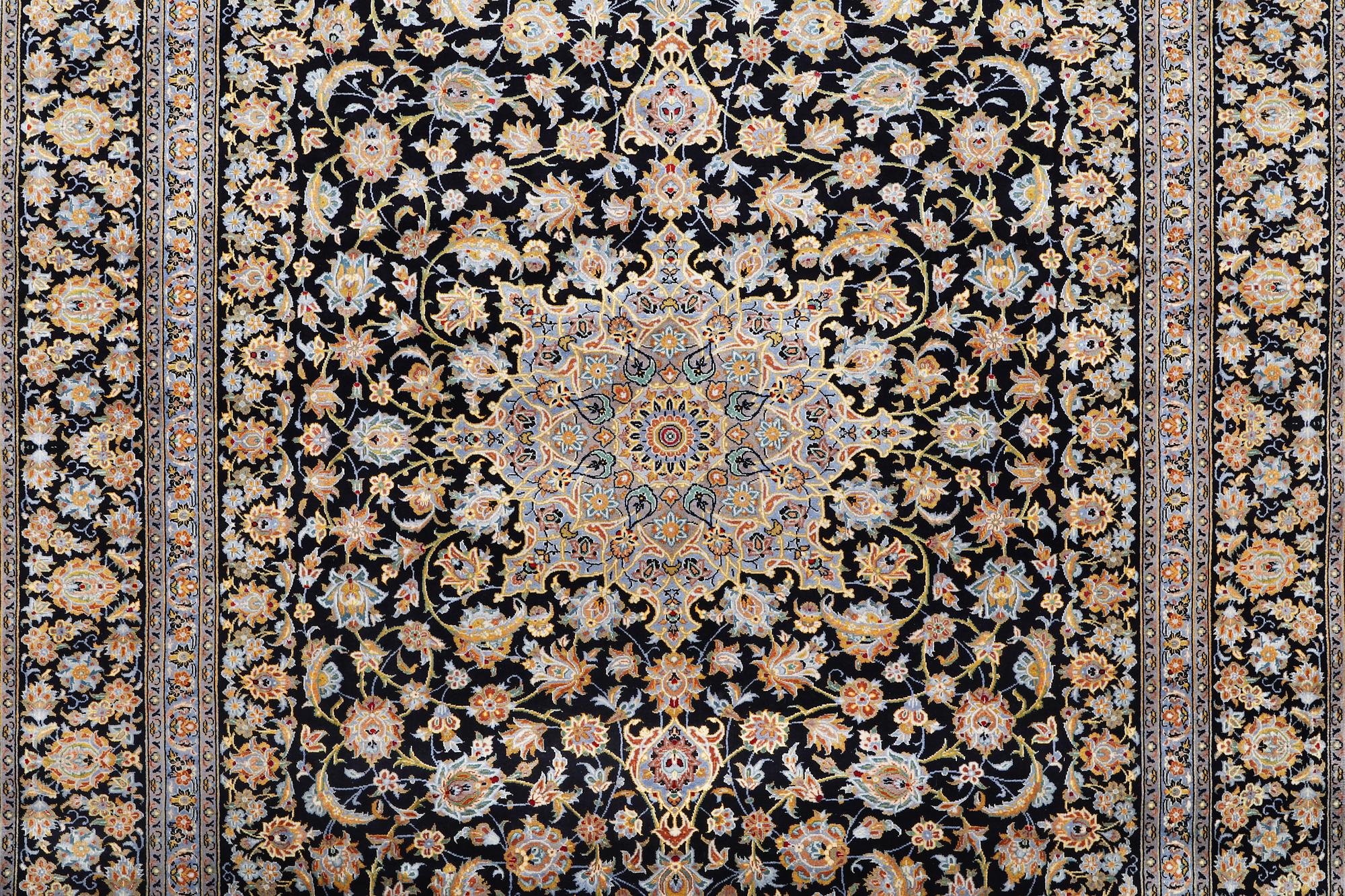 Matta, Keshan, ca 400 x 293 cm.