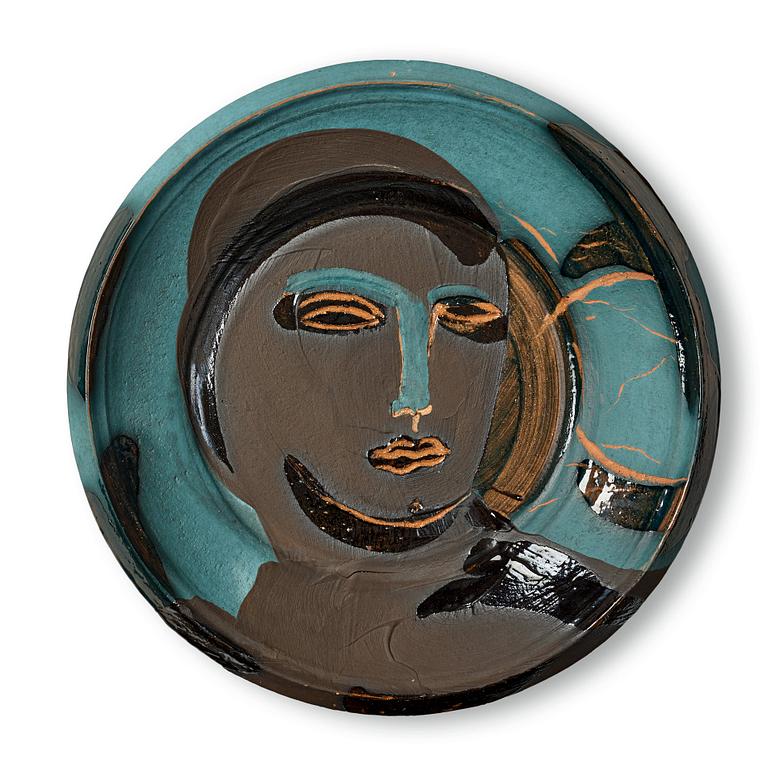 Hertha Hillfon, a glazed terracotta charger, Sweden 1998.