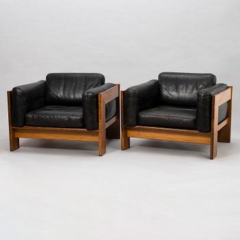 TOBIA SCARPA, a pair of late 1960's 'Bastiano' arm chairs for Haimi.