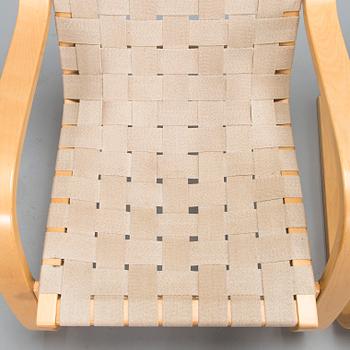 Alvar Aalto, a pair of late 1900s '406' armchairs for Artek.