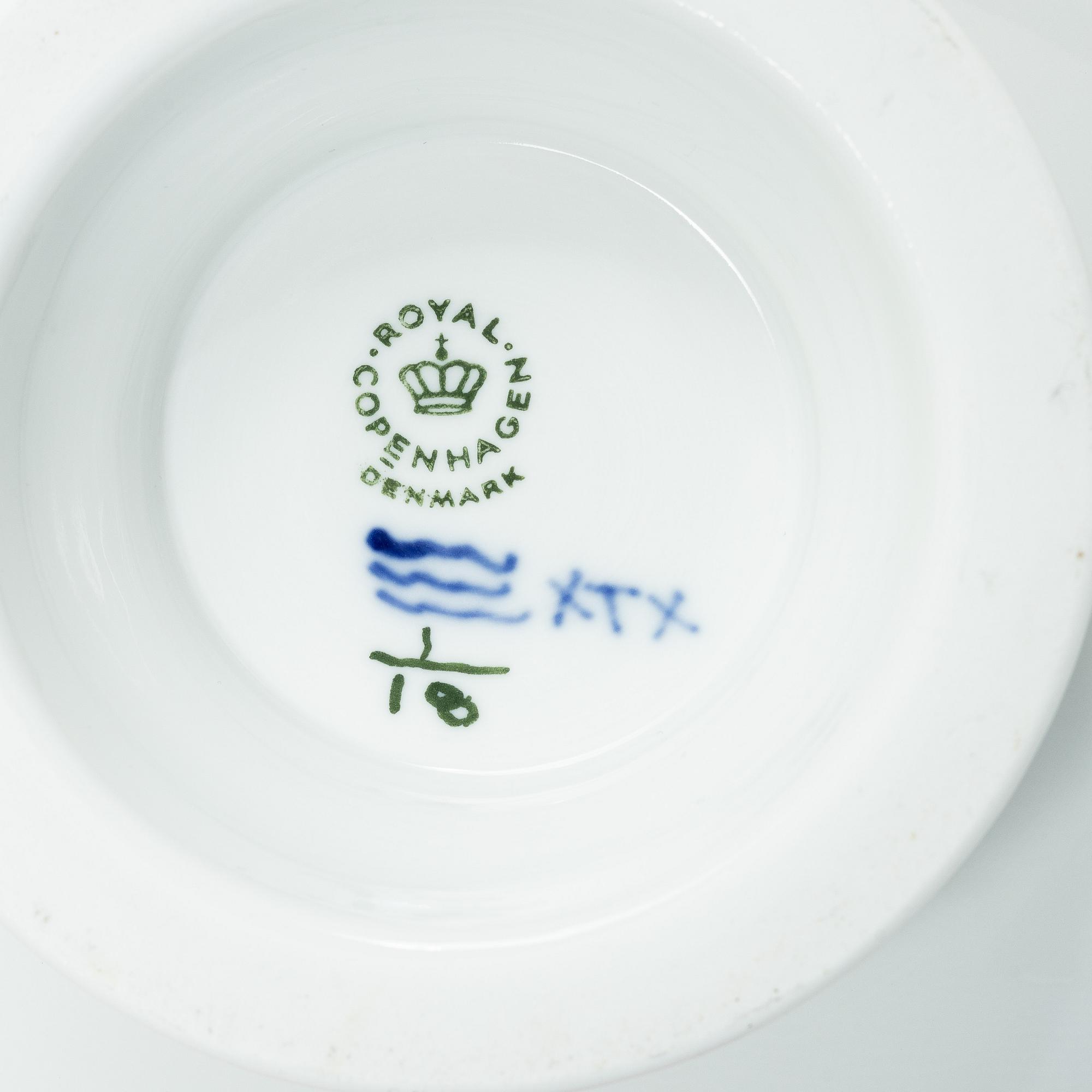 Royal Copenhagen, 14 'Blue Fluted Half Lace' tableware parts, Denmark, 20th century.