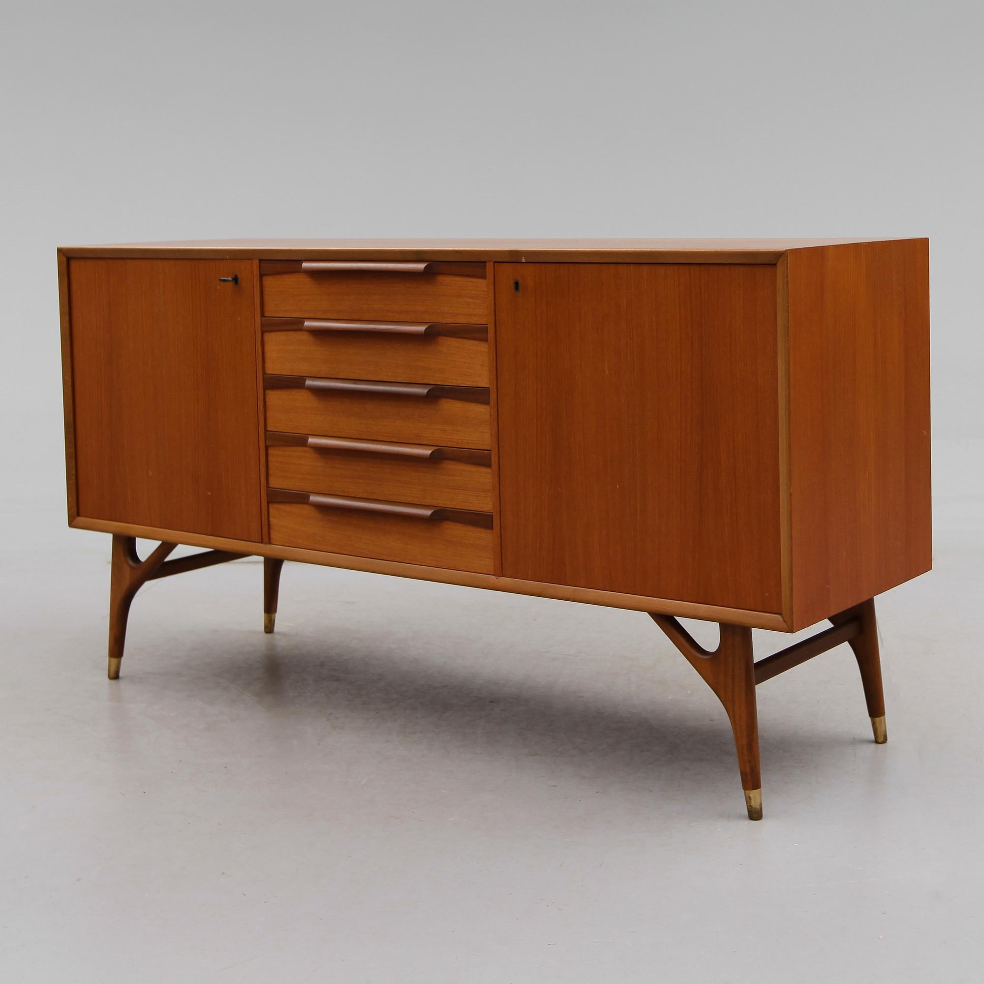 SIDEBOARD, 1900-talets andra hälft.