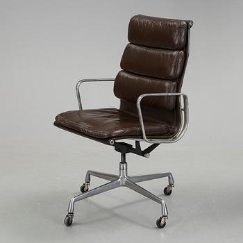 KONTORSSTOL,  EA 217/Softpad, Charles and Ray  Eames, Herman Miller, USA.