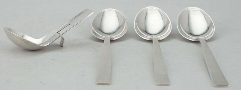 SKEDAR 3 st, silver, "Birgitta" matskedar, Bertel Gardberg. SOCKERSTRÖARE, sign BRG, Helsingfors. Tot vikt ca 147 gr.