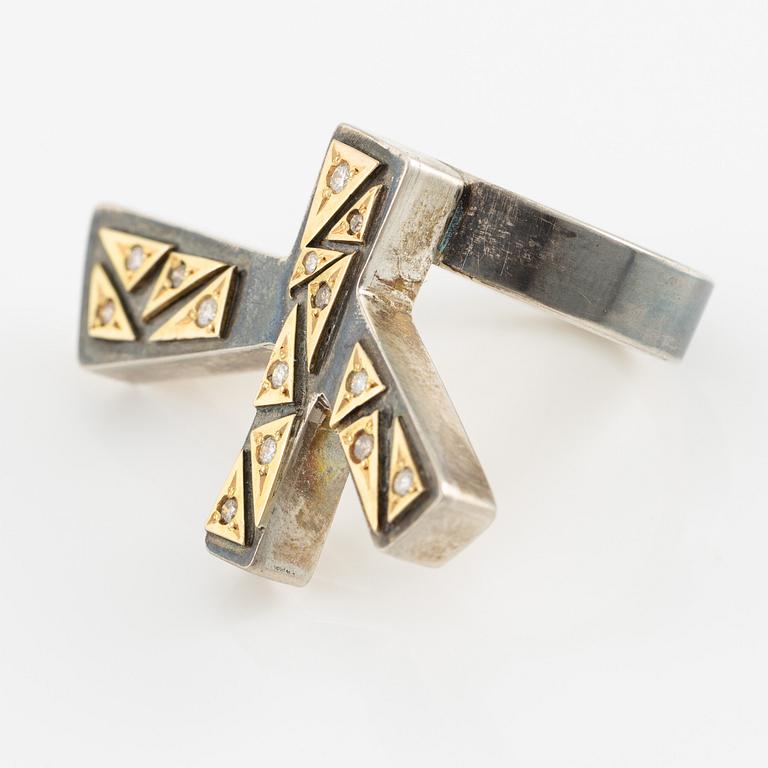Jan-Christer Lundqvist, ring, sterling silver and gold with brilliant-cut diamonds, Skövde.