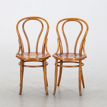 A PAIR OF CHAIRS, Thonet-style, first half of the 20th century.